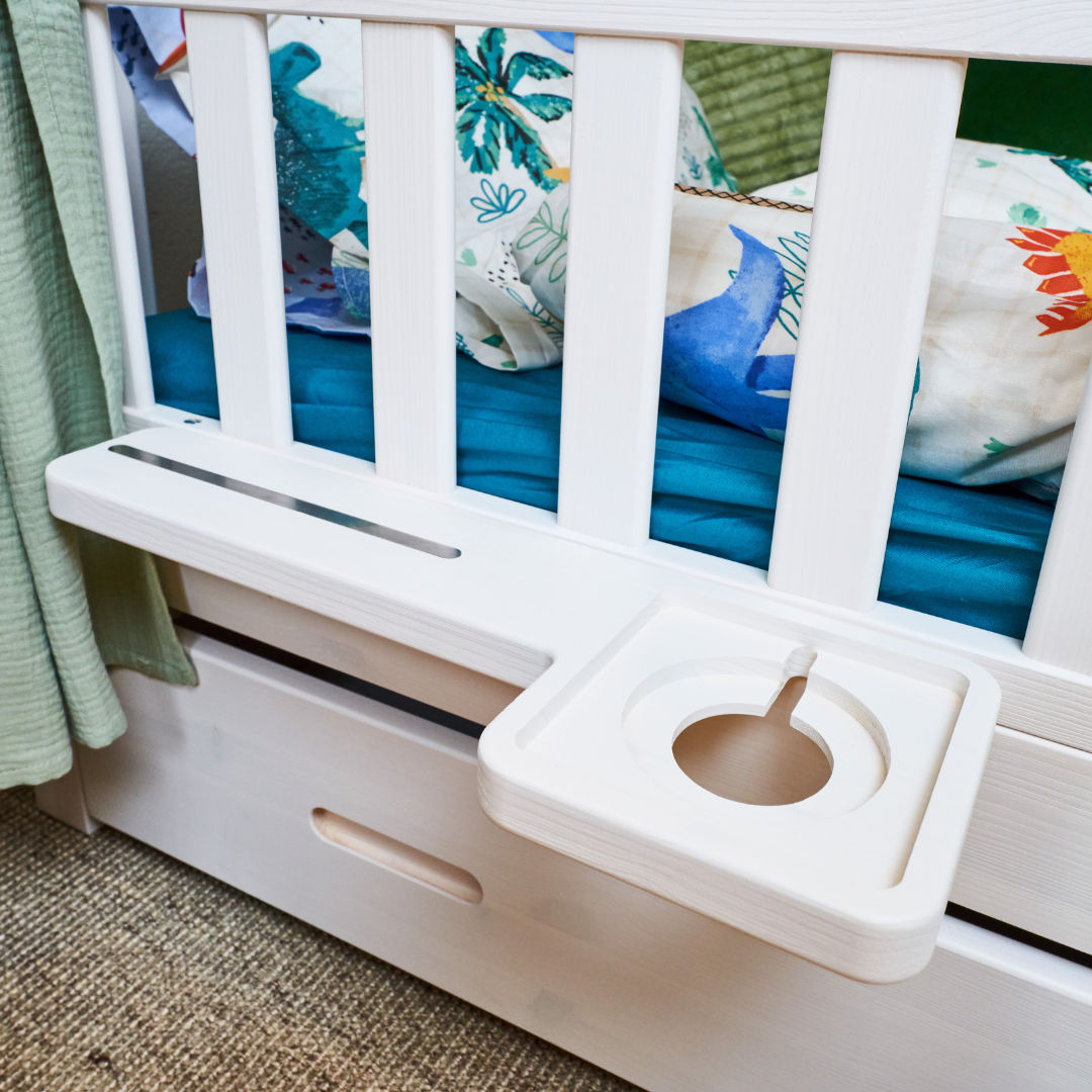 Hausbett Cloud Komplett-Set mit Toniebox Regal Kinderbett.