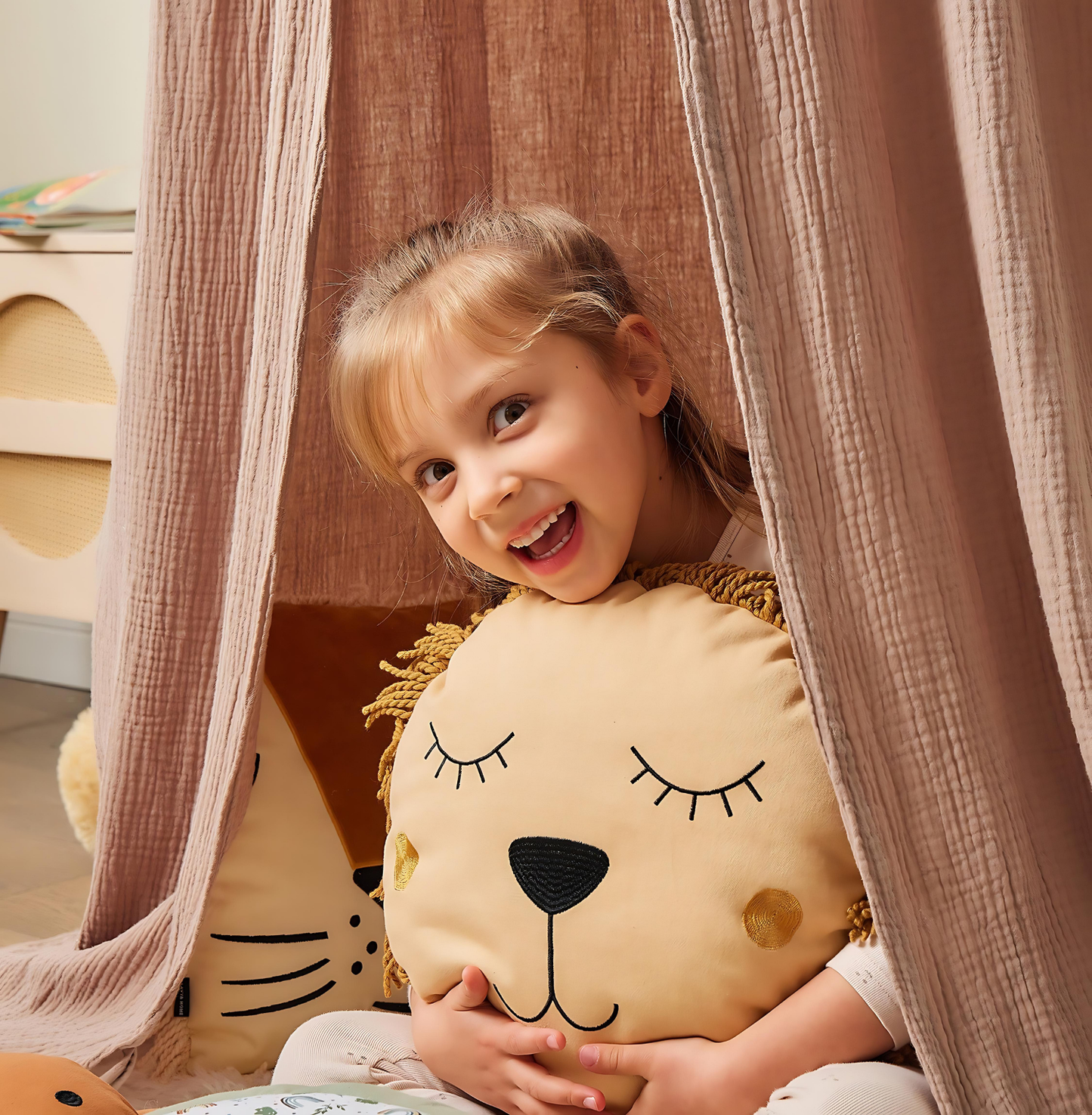 Snooki-Löwe I PILLOW LION ⌀35 cm